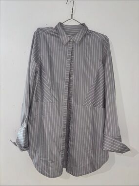 NYC Gray Pinstripe Button-Front Dress Shirt